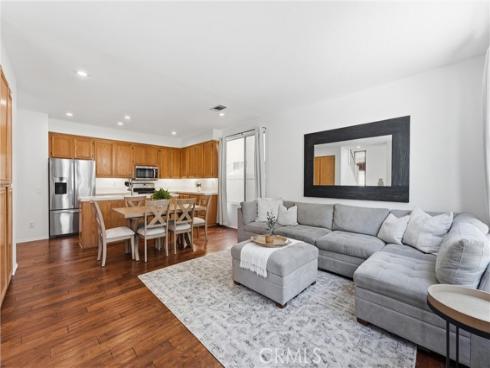 29 Marseille , Lake Forest, CA