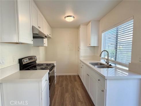 23216 Orange Ave 7 , Lake Forest, CA