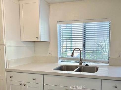 23216 Orange Ave 7 , Lake Forest, CA