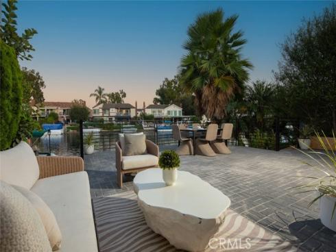 22627 Lakeside Lane