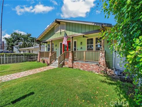 10901  Chestnut   Street, Los Alamitos, CA