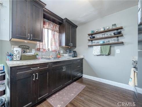 10921 Walnut , Los Alamitos, CA