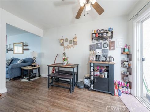 10921 Walnut , Los Alamitos, CA