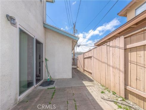10921 Walnut , Los Alamitos, CA