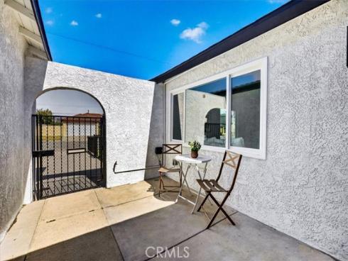 11131  Ticonderoga  , Los Alamitos, CA