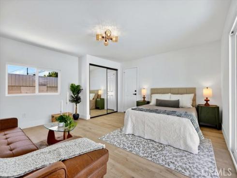 11131  Ticonderoga  , Los Alamitos, CA