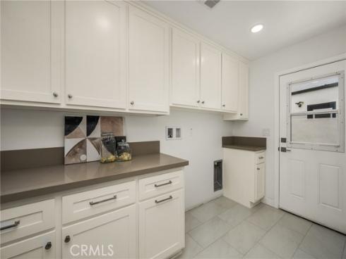 3721 La Colmena Way, Los Alamitos, CA