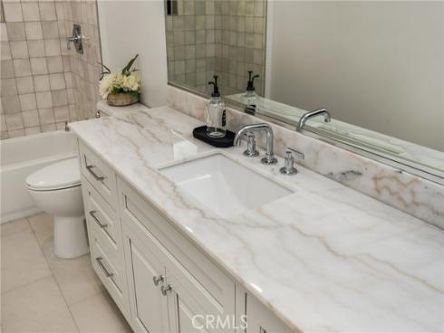 3721 La Colmena Way, Los Alamitos, CA