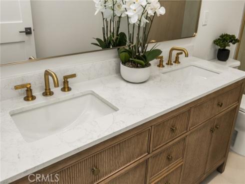 3721 La Colmena Way, Los Alamitos, CA