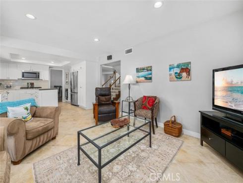 3902 Toland , Los Alamitos, CA