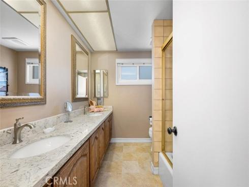 3902 Toland , Los Alamitos, CA