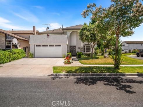 3902 Toland , Los Alamitos, CA