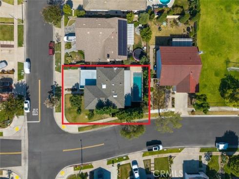 3902  Toland  , Los Alamitos, CA