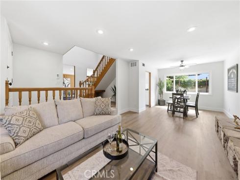 10292 Humbolt Street , Los Alamitos, CA