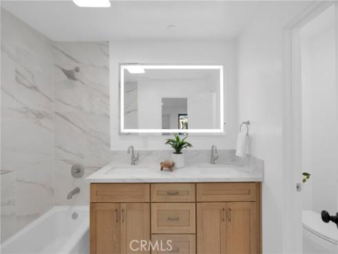 12151 Reagan , Los Alamitos, CA