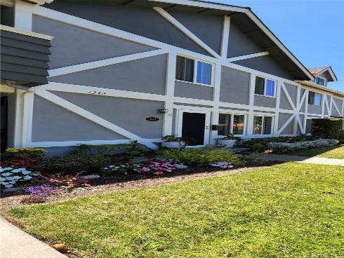 3342  Bradbury  18 , Los Alamitos, CA