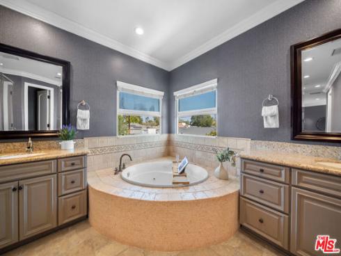 3251 Quail Run Road, Los Alamitos, CA