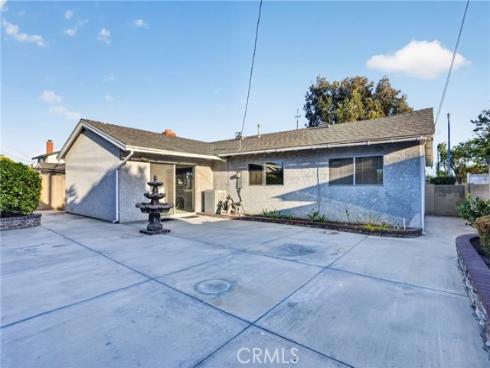 5071 Tripoli , Los Alamitos, CA