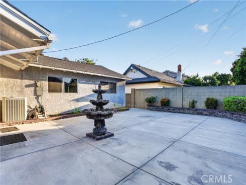 5071 Tripoli , Los Alamitos, CA