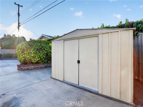 5071 Tripoli , Los Alamitos, CA