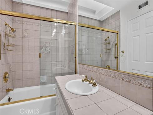 5071 Tripoli , Los Alamitos, CA