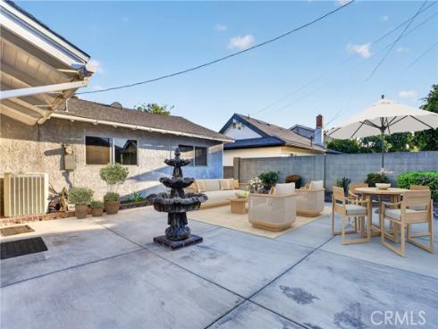 5071 Tripoli , Los Alamitos, CA