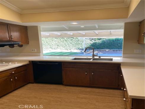 3352 Rowena , Los Alamitos, CA