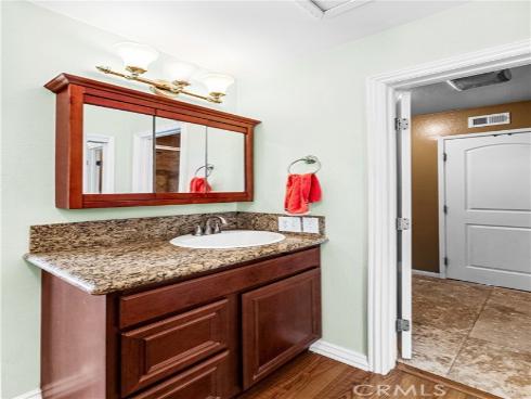 7750 Bolsa 25 Avenue, Midway City, CA