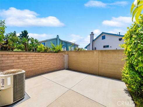 7750 Bolsa 25 Avenue, Midway City, CA