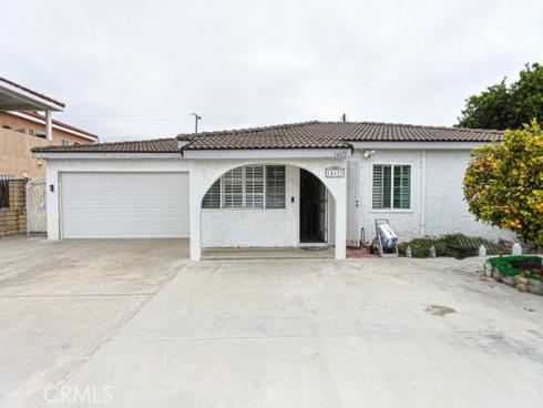 14671 Hunter Ln