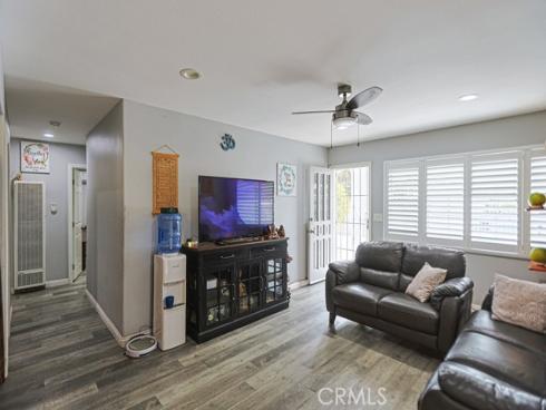 14671 Hunter Ln , Midway City, CA