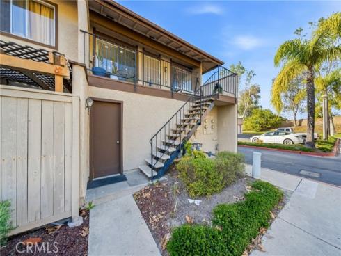 26247 Via Roble 20 , Mission Viejo, CA