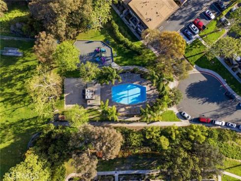 26247 Via Roble 20 , Mission Viejo, CA