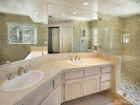 21171 Foxtail , Mission Viejo, CA