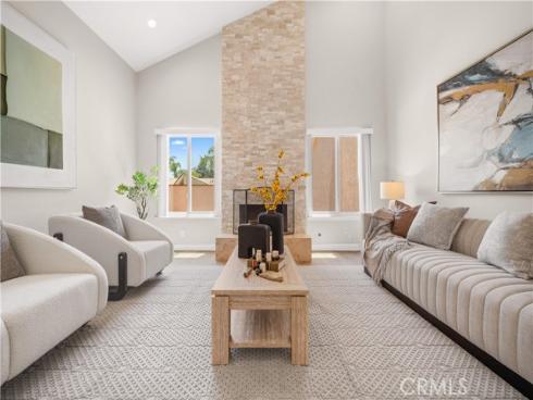 23992 Via La Coruna , Mission Viejo, CA