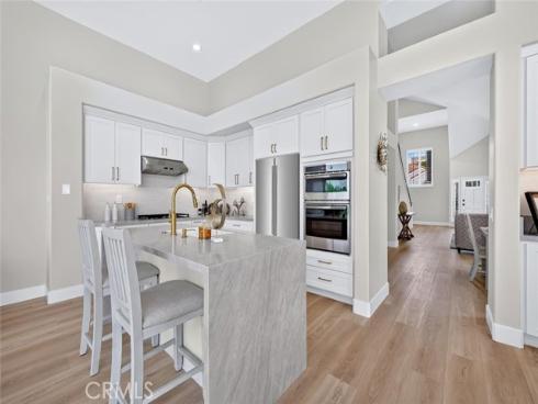 21285 Amora , Mission Viejo, CA