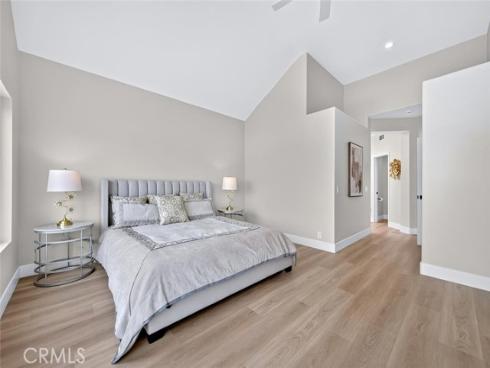21285 Amora , Mission Viejo, CA