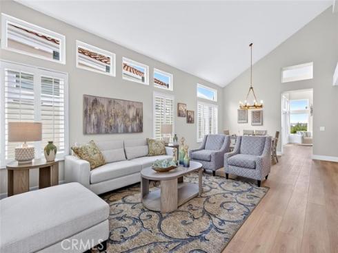 21285 Amora , Mission Viejo, CA