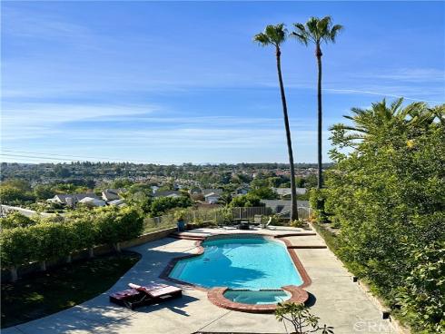 21711 Bogarra , Mission Viejo, CA