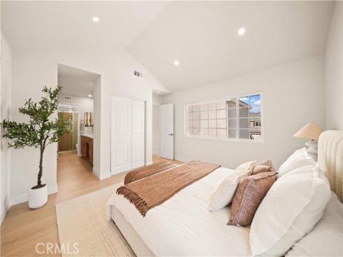 21195 Cedar Ln , Mission Viejo, CA