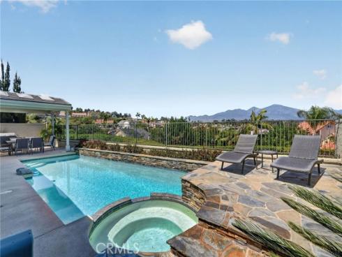 27441 Valderas , Mission Viejo, CA