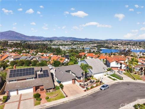 27441 Valderas , Mission Viejo, CA