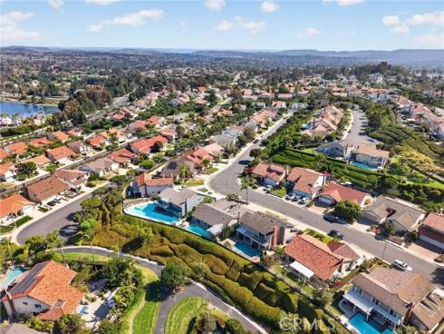 27441 Valderas , Mission Viejo, CA