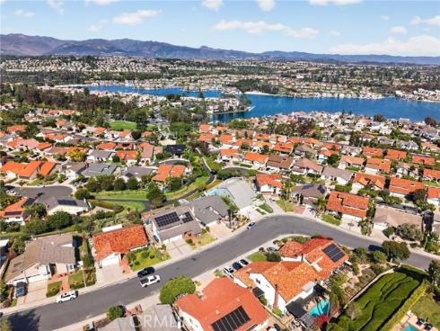 27441 Valderas , Mission Viejo, CA