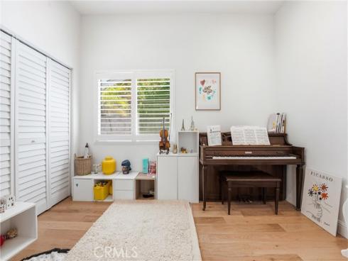 28435 Ronea , Mission Viejo, CA