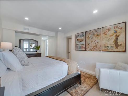 25421 Adriana , Mission Viejo, CA