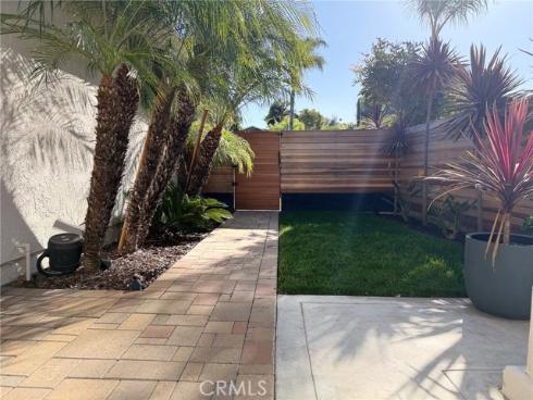 21865 Jinetes , Mission Viejo, CA