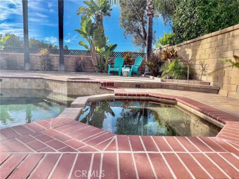 21865 Jinetes , Mission Viejo, CA