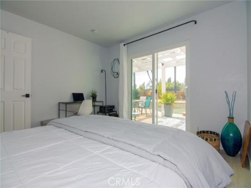 21865 Jinetes , Mission Viejo, CA