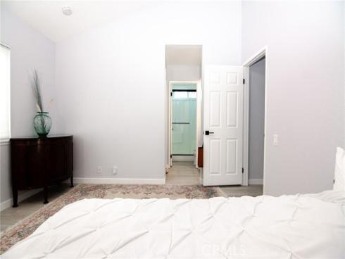 21865 Jinetes , Mission Viejo, CA